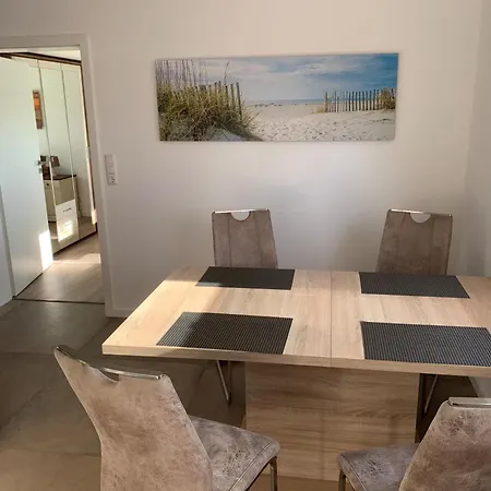 Neu! Moin Lägenhet *